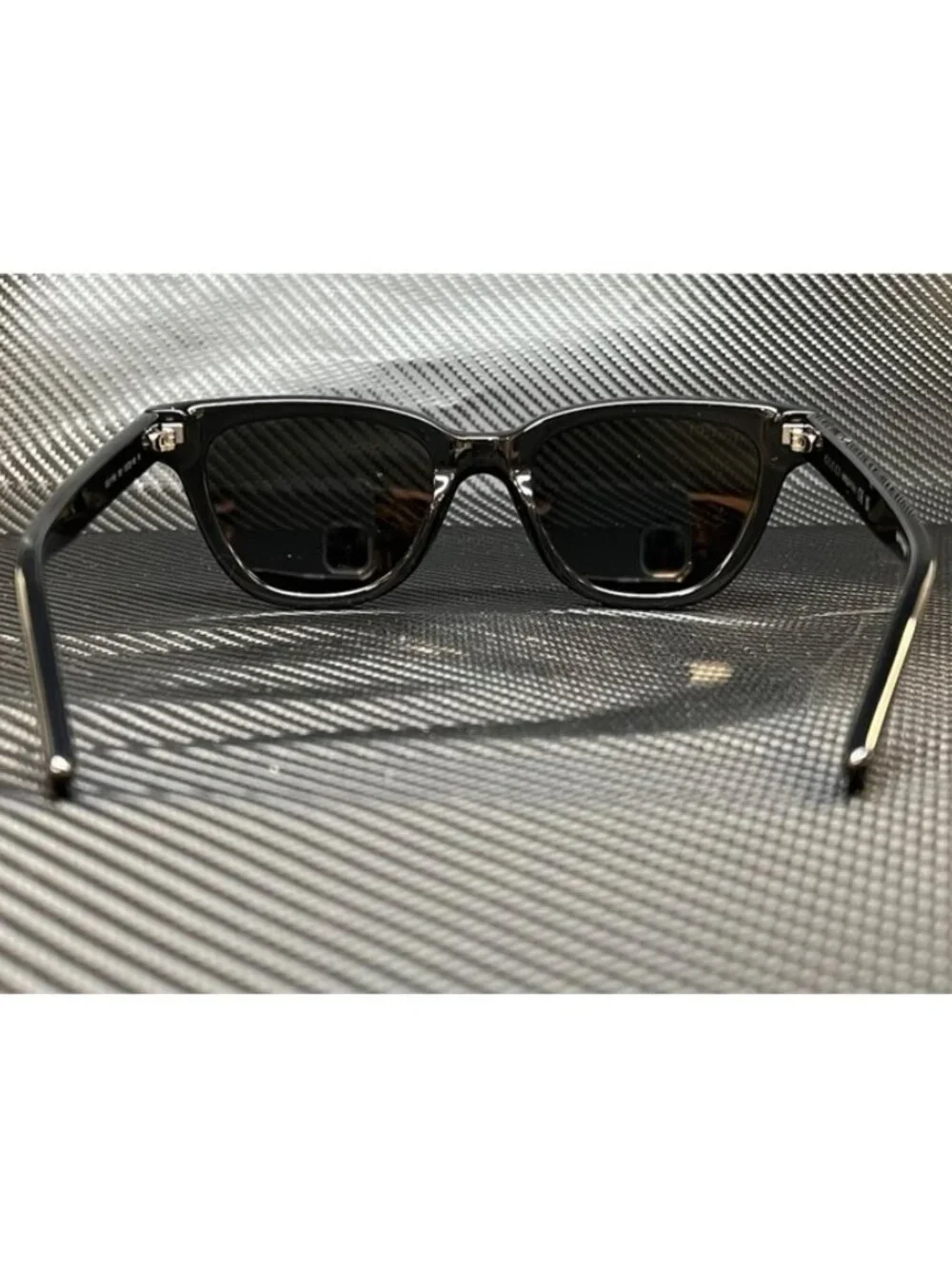New Gucci Men  Sunglasses --145. ITEM CONDITION :New. UPC: 889652379579.\